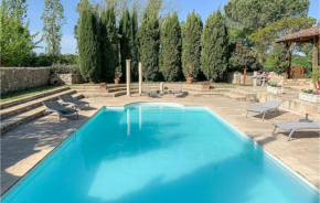Stunning home in Espiens with Outdoor swimming pool, WiFi and 3 Bedrooms